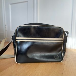 Fred Perry messenger bag